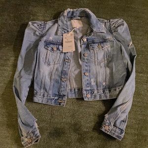 NTW with Tags!!!! Zara Denim Jacket (Puff Shoulders)